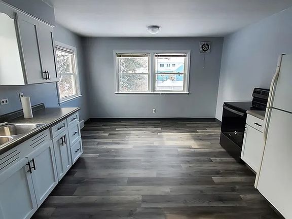 2nd image of 1103-1105 5th Ave