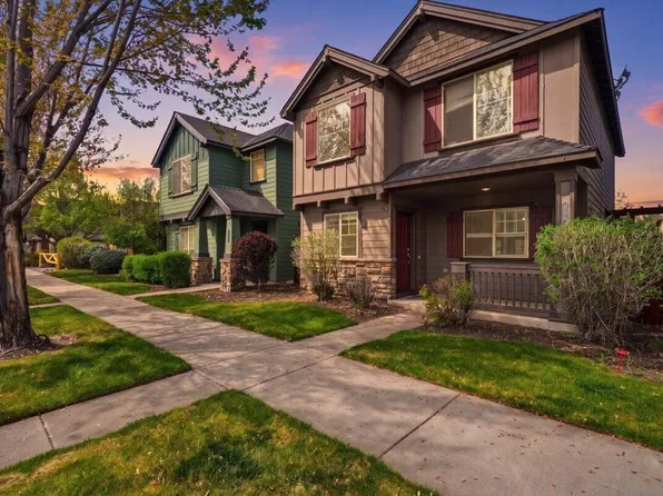 437 NW 27th St, Redmond, OR 97756
