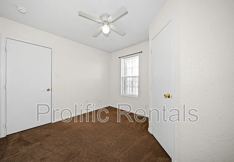 3211 Tom Lockett Dr — Photo 12