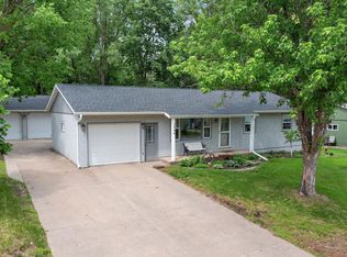 1834 Ladonna Ln, Faribault, MN 55021