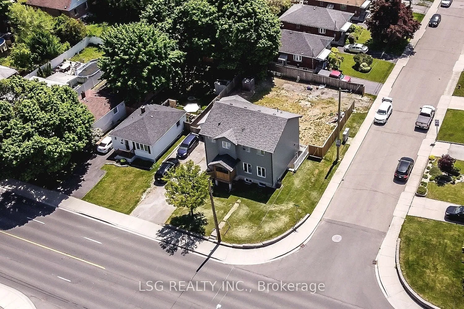 2 bed, $1,800 — Photo 1
