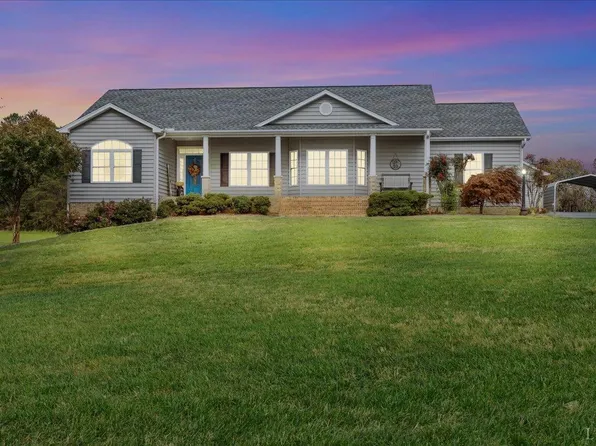 4568 Horseshoe Rd, Appomattox, VA 24522