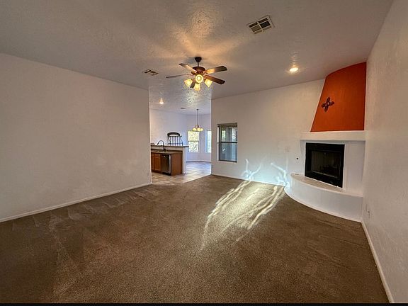 4th image of 4238 Trillium Dr