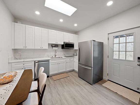 5th image of 28102 S Montereina Dr #1
