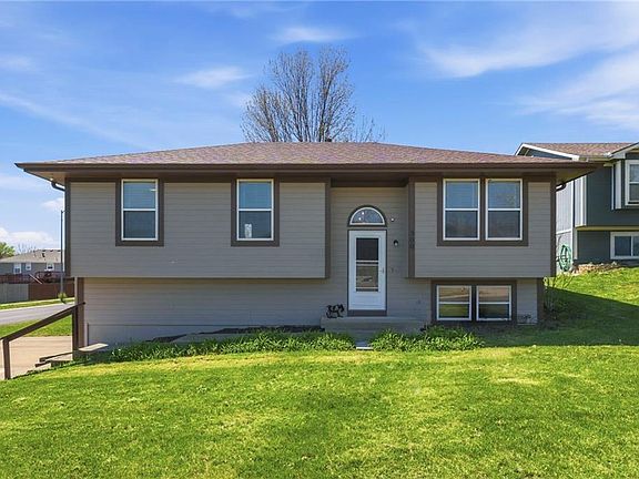 2nd image of 500 N Saville Ct