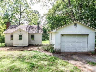 16 Oak Street, New Fairfield, CT, 06812