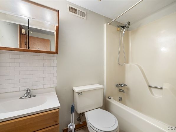 8416 Summit Acres Dr, North Chesterfield, VA 23235