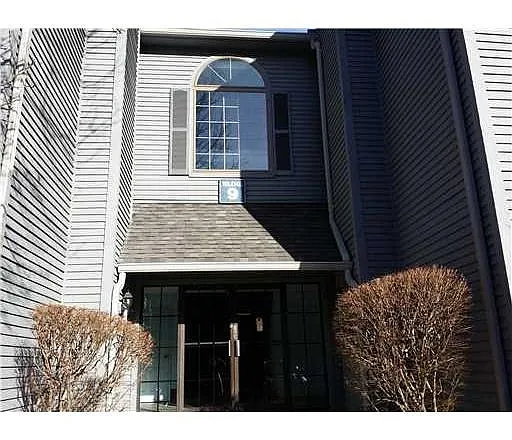 902 Woodhaven Dr photo 1