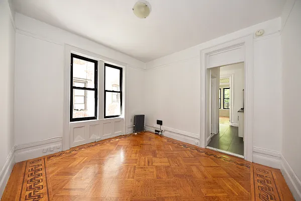 Rented by Buchbinder & Warren | media 4
