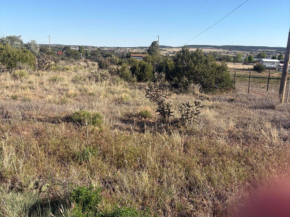 2nd image of 1345 Mountain Valley Rd