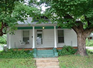107 N Porter St, Paris, TN 38242