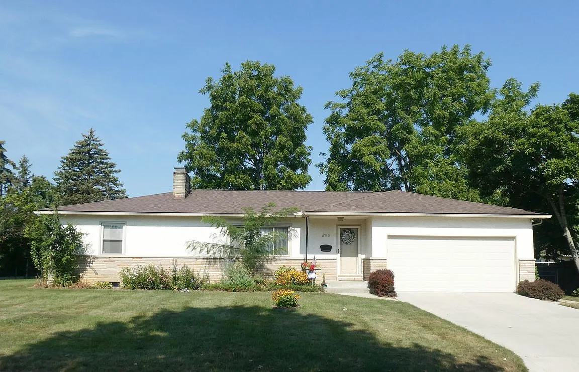 855 Salisbury Rd photo 1