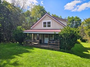 14257 Middleton Rd, Waterford, PA 16441