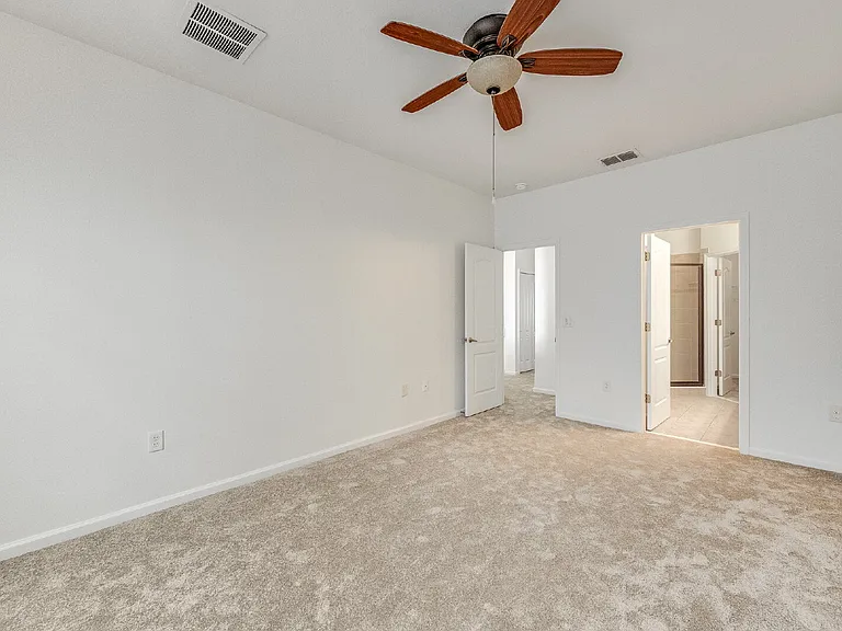 733 Ventura Dr — Photo 20