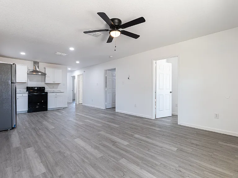 1010 County Road 4516 #1008 — Photo 6