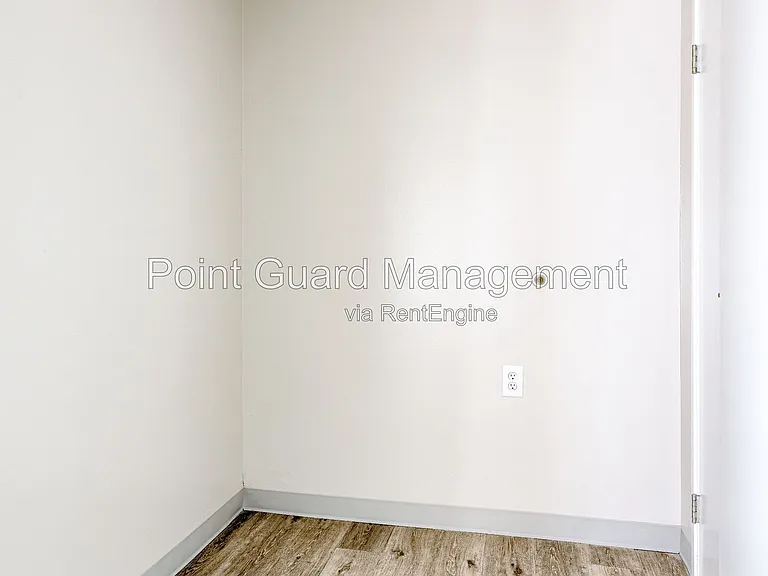 7460 Graceland Dr #325 — Photo 8