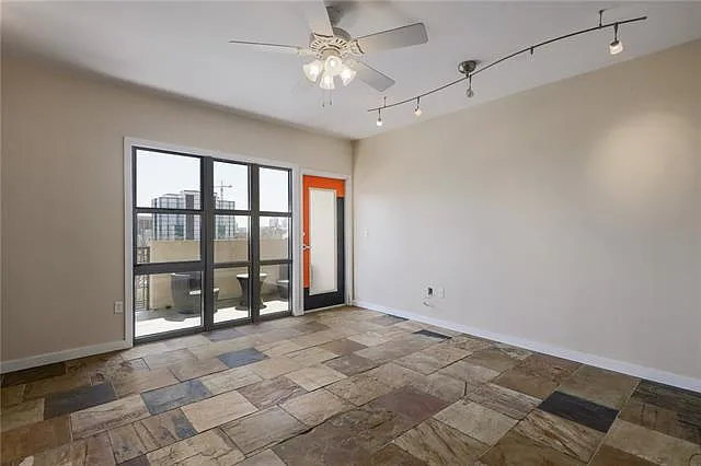 1812 West Ave #501 — Photo 13