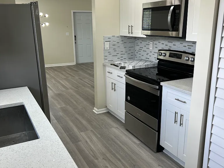 6324 Taylor St — Photo 27