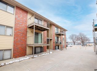 4719 Baldwin Ave, Lincoln, NE 68504