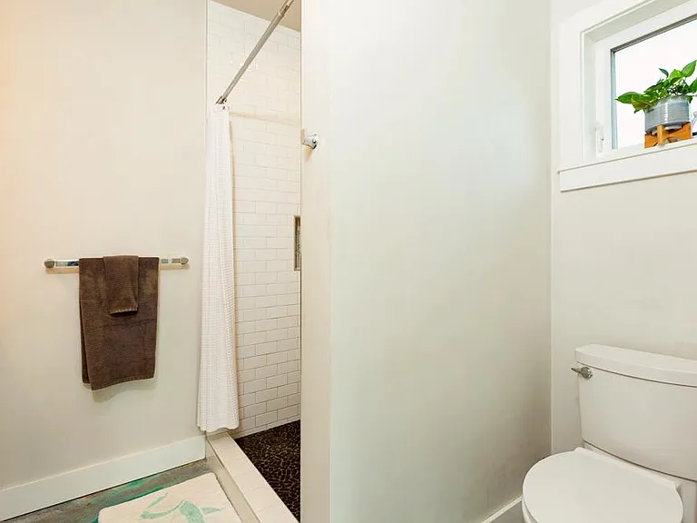 614 Hana Hwy — Photo 17