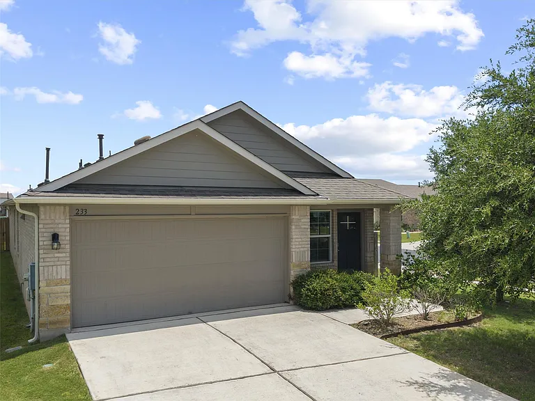 233 Baron Creek Trl — Photo 1