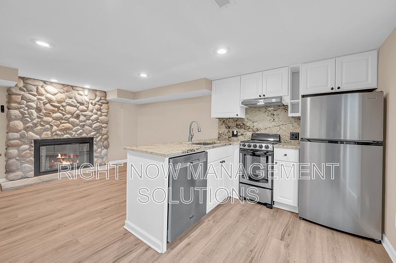 1st image of 1718 N 21st Streetlower
