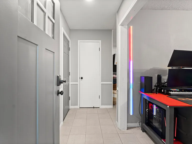 25818 Leafywood Dr — Photo 6