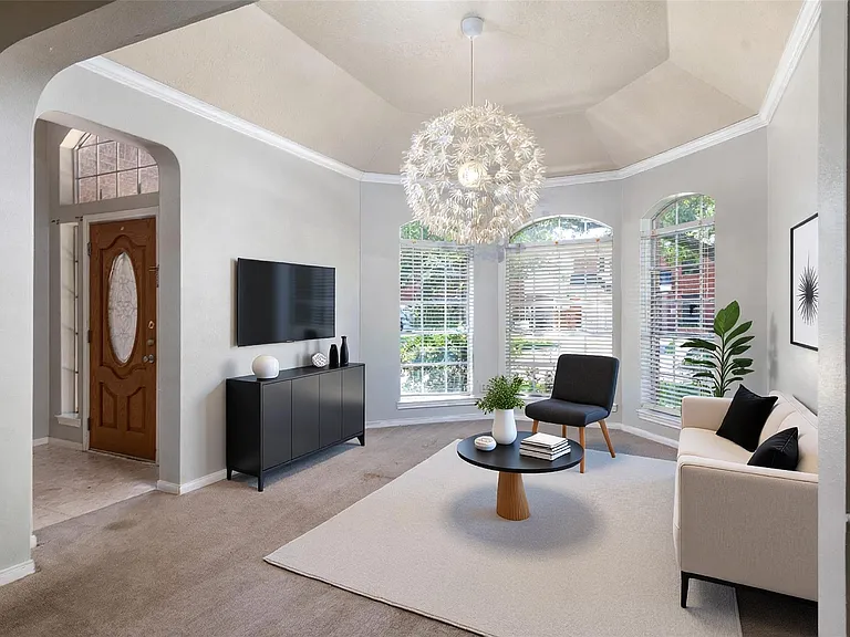 3103 Lauren Ln — Photo 4