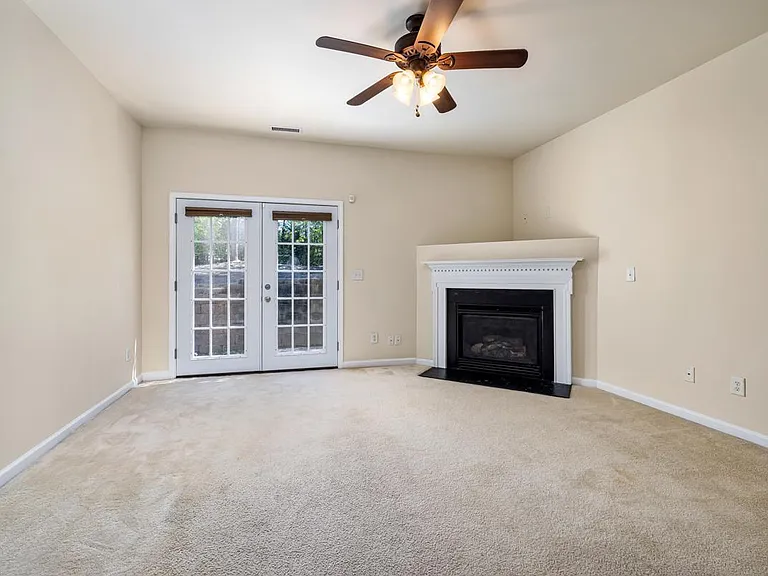 1619 Snowmass Way — Photo 7