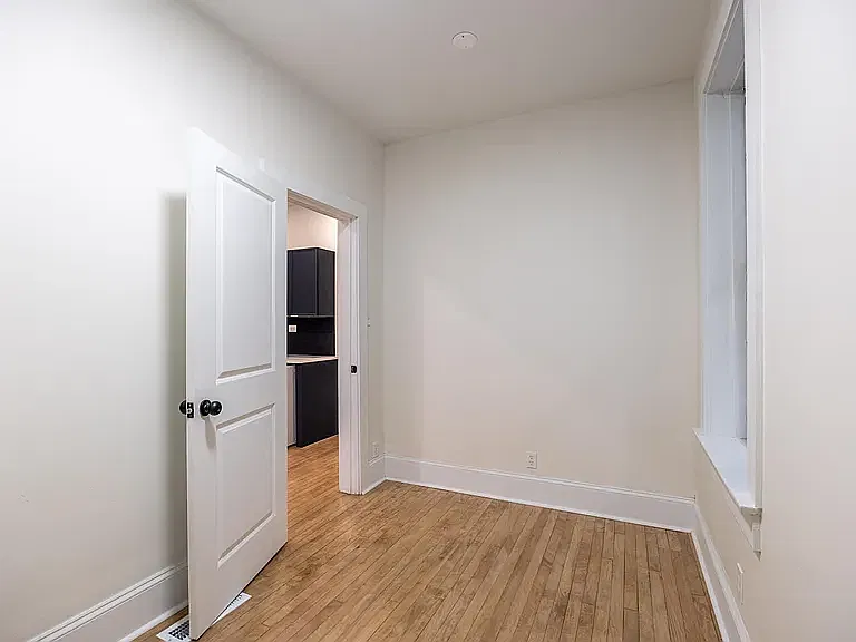 2301 N Leavitt St — Photo 4