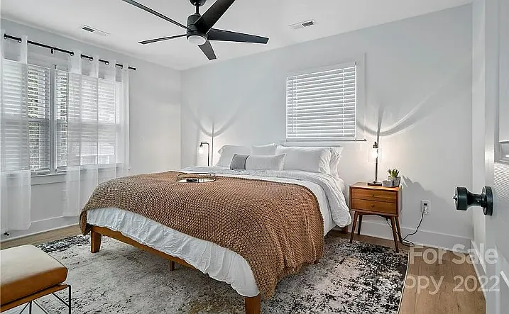 3709 Sargeant Dr — Photo 11