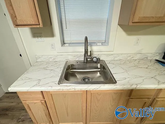 1410 Wells Ave SE — Photo 10