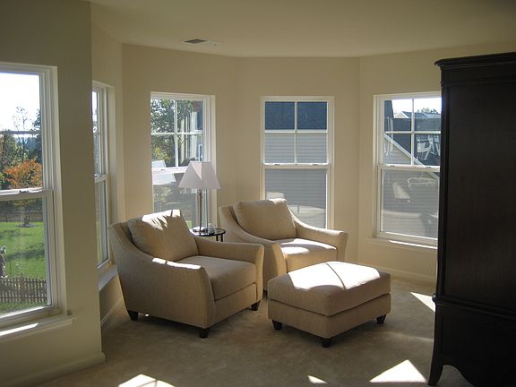 5th image of 23256 Hickox Dr