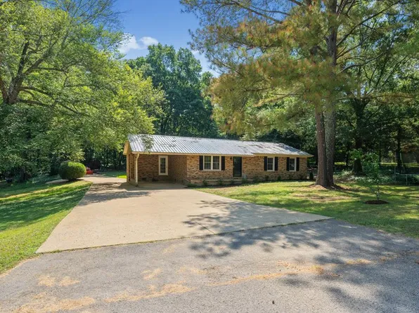 285 Hidden Acres Rd, Paris, TN 38242