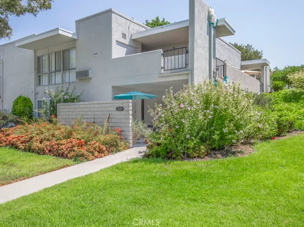 2328 Via Mariposa W APT A, Laguna Woods, CA 92637