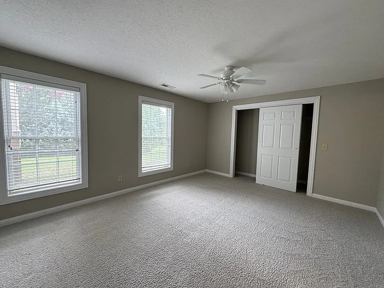 51 Cambridge Cir — Photo 9