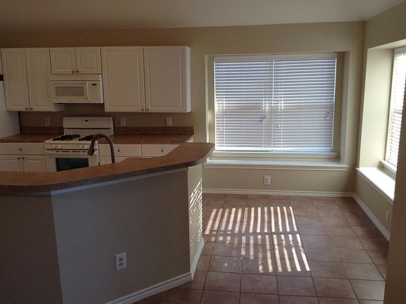 4th image of 6200 Eagle Creek Dr