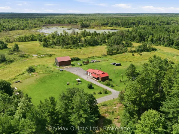 95 Moores Rd, Tweed, ON K0K 3J0