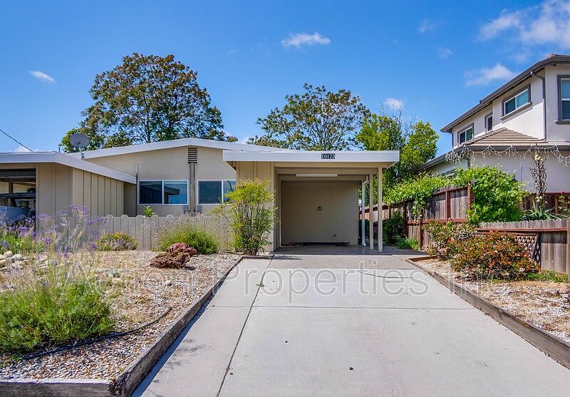 1st image of 10173 Empire Ave