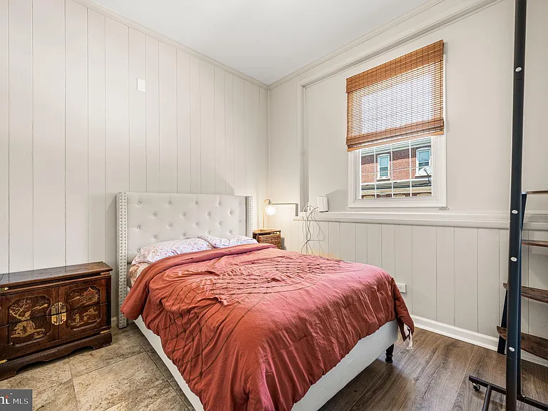 815 N Lincoln St — Photo 14