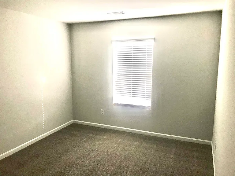 106 Ison Woods Ct — Photo 17