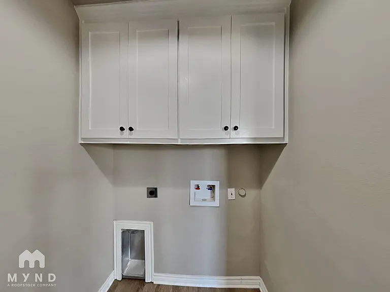 5401 Ashworth Ct — Photo 18