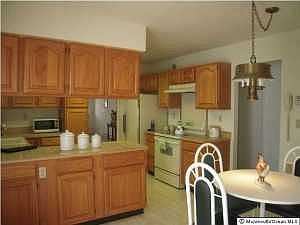 2nd image of 40 Hastings Rd