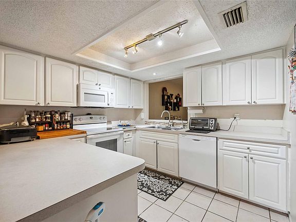 5th image of 958 Sunridge Dr #H-3