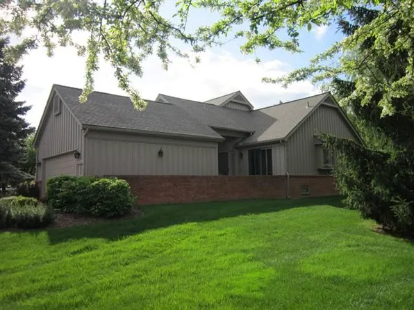 37622 Russett Dr #1, Farmington Hills, MI 48331