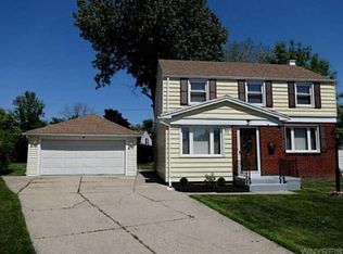 52 Meaford Rd, Cheektowaga, NY 14215