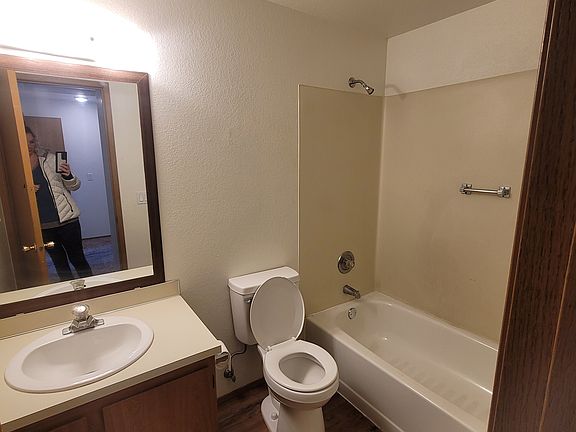 2nd image of 15247 Galway Bay SE #5