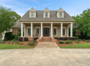 122 Bellewood Rd, Hattiesburg, MS 39402