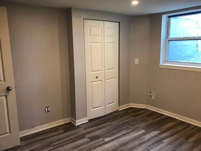 647 South Blvd #4 — Photo 14