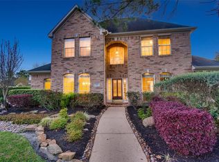 408 Meadow Wood Ln, Friendswood, TX 77546